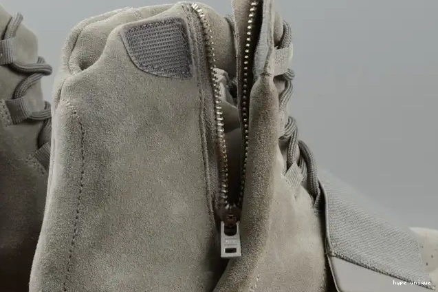 hype GLOW GUM LIGHT GREY 750 YEEZY ADIDAS DARK BB1840 BOOST 0601